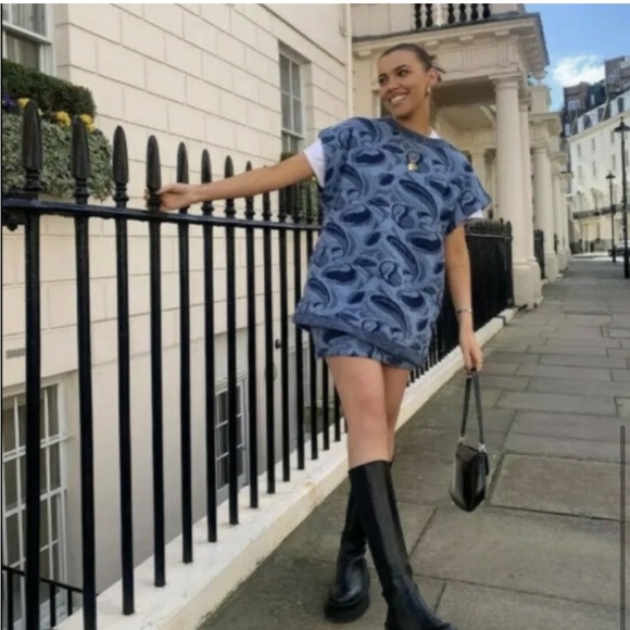 Zara Jacquard Blue Fuzzy Eyelash Knit Sweater
Vest size medium - Picture 5 of 5